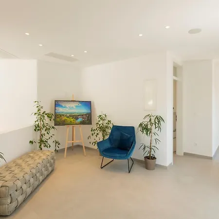 Villa Luxury Azure In Imotski, Wellness Oasis Zmijavci