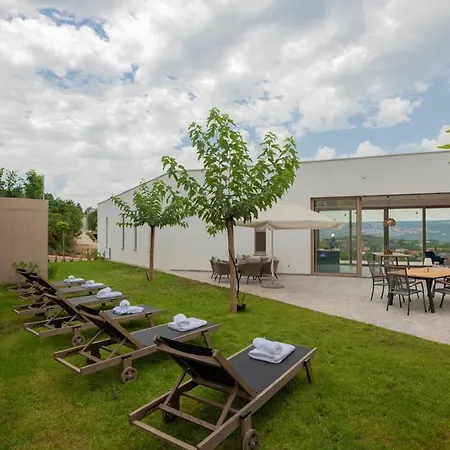 Villa Luxury Azure In Imotski, Wellness Oasis Zmijavci
