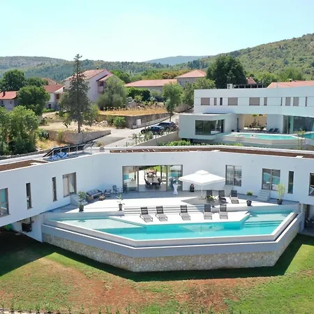 Villa Luxury Azure In Imotski, Wellness Oasis *