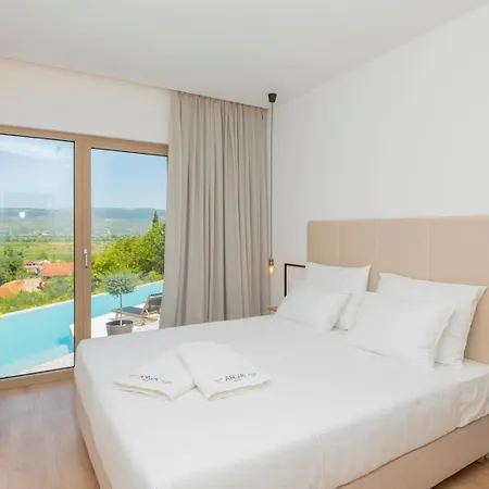 Luxury Azure In Imotski, Wellness Oasis Villa Zmijavci
