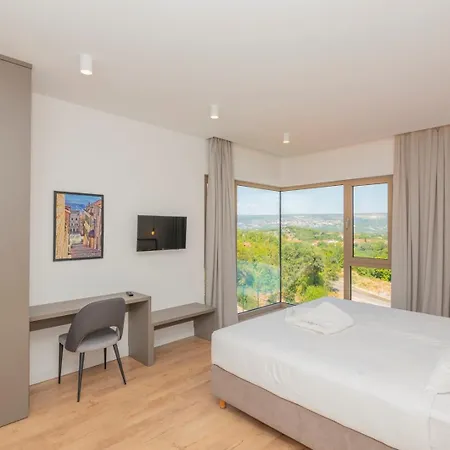 Luxury Azure In Imotski, Wellness Oasis Willa